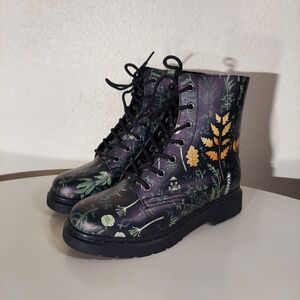 ROGUE+WOLF The New Dark Autumn Memoir Black Floral Whimsigoth Boots WM Size 6 M